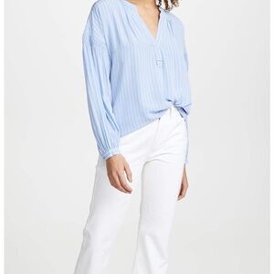 Joie Azabeth Size small Long Sleeve Silky Weave top/blouse classic preppy